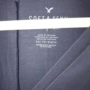 American Eagle V Neck